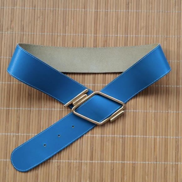 Vintage designer leather belt, made in France, 26"-30" long - Picture 2 of 10